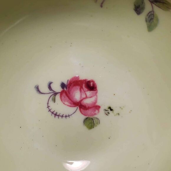 Victoria C&E Teacup and Saucer Pink Flowers Vintage - Picture 9 of 10